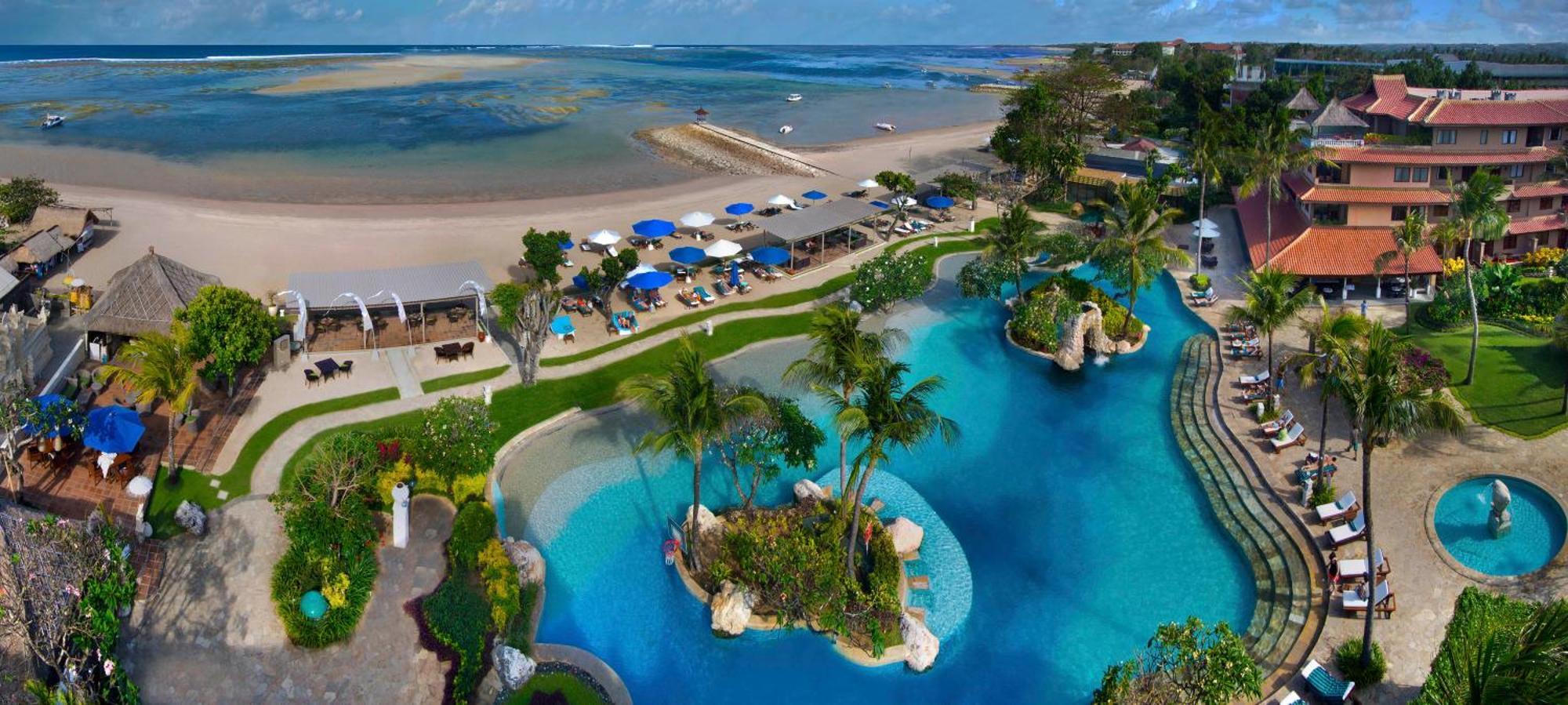 Hotel Nikko Bali Benoa Beach Nusa Dua  Exterior foto Aerial view of the pool